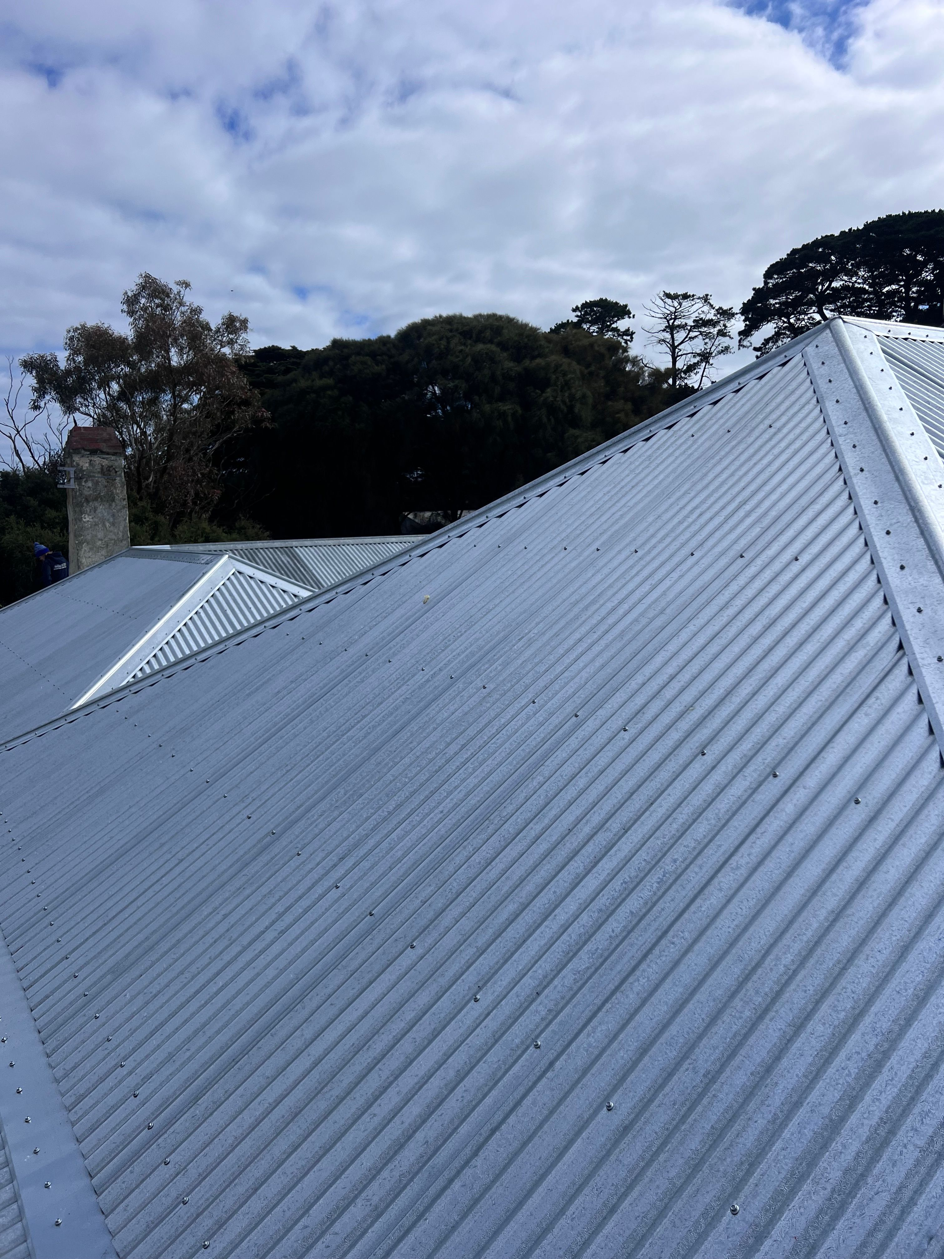Metal re-roof on heritage home